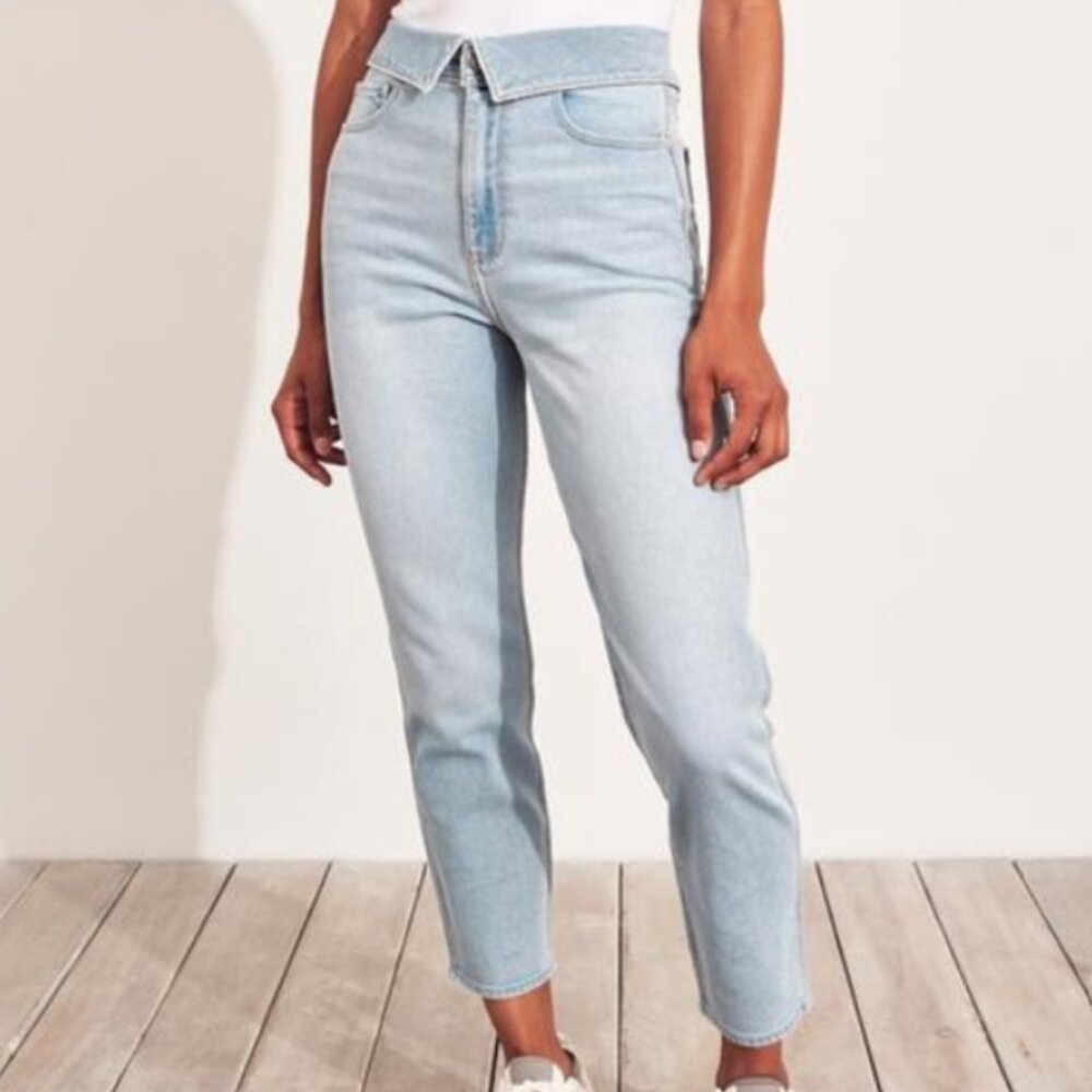 High rise mom jeans!